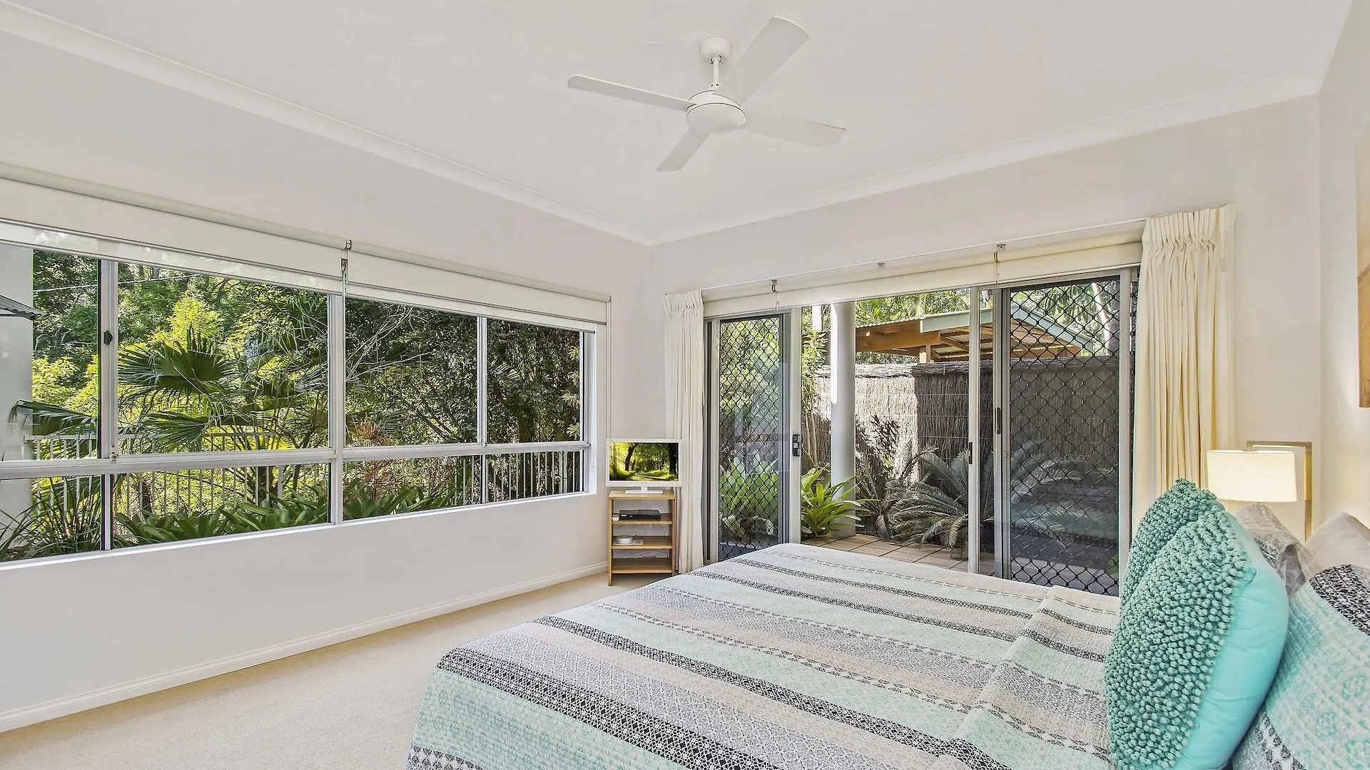 The Lookout Resort Noosa Aparthotel Noosa Heads